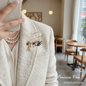 Spilla da Donna Elegante con Perle e Charms Parigi — Spilla Fashion Dorata