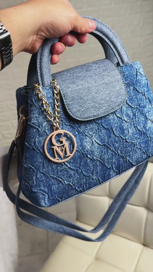 Azzurra - Borsa a Mano tracolla in Jeans Denim Lavorato con Tracolla e Ciondolo