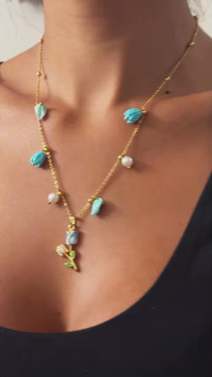 Incanto Azzurro - Collana Catena acciaio Oro con Ciondolo Tulipano Azzurro, Perle e Strass