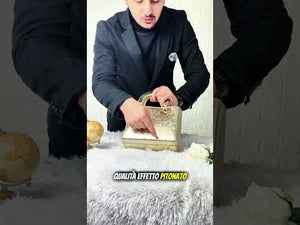 La Etna - Borsa borsetta firmata piccola GYOIAMEA a mano tracolla simil pelle rigida 3d