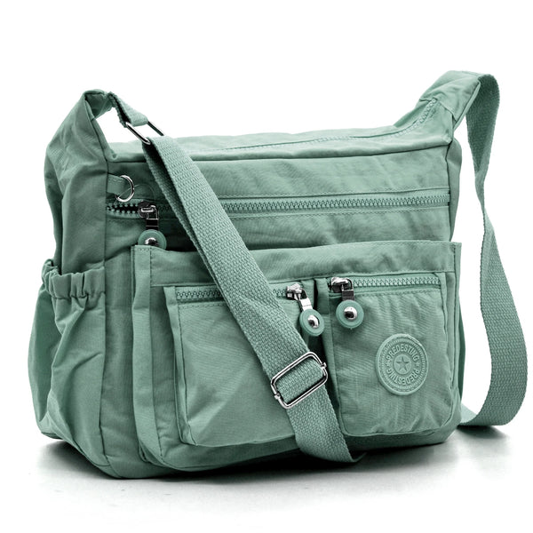 La ActiveZip borsa firmata gyoiamea in nylon tecnico impermeabile