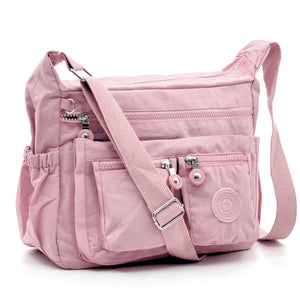 La ActiveZip borsa firmata gyoiamea in nylon tecnico impermeabile