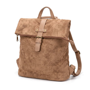 Zaino effetto scamosciato con fibbia 793, beige sabbia, vista su sfondo bianco
