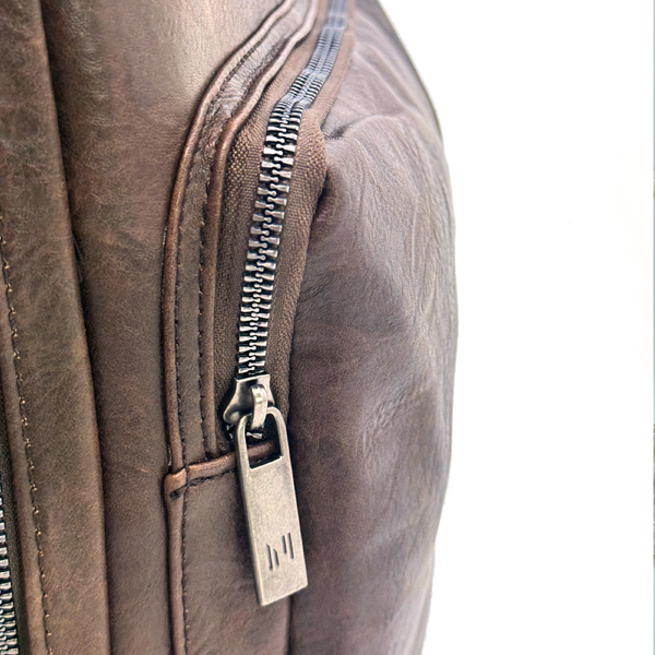Zaino firmato NAZARENO GABRIELLI uomo grande viaggio lavoro capiente tasche porta documenti notebook tablet