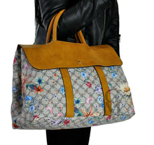 Carica l&#39;immagine nel visualizzatore di Gallery, Gyoiamea borsa donna tracolla pelle capiente ufficio fiorata fiori ipad vintage