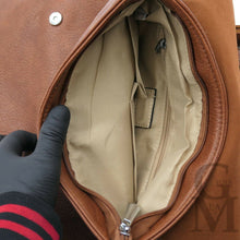 Carica l&#39;immagine nel visualizzatore di Gallery, COVERI borsa TRASFORMABILE zaino 2in1 donna pelle vintage borsa giornaliero