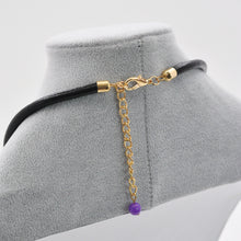 Carica l&#39;immagine nel visualizzatore di Gallery, Collana girocollo viola donna resina pietre dure cordoncino moda elegante evento