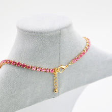 Carica l&#39;immagine nel visualizzatore di Gallery, Collana donna girocollo strass cristalli piume rosa bianca donna elegante eventi