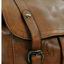 Carica l&#39;immagine nel visualizzatore di Gallery, GM italia Zaino vintage marrone moda uomo pelle grande nuovo USB viaggio marrone