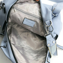 Carica l&#39;immagine nel visualizzatore di Gallery, COVERI borsa zaino 2in1 pelle borchie TRASFORMABILE donna cuoio casual passeggio