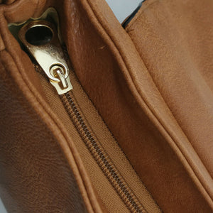 Borsa pelle trapuntata borchie donna borchiata casual postina tracolla piccola
