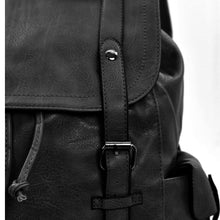 Carica l&#39;immagine nel visualizzatore di Gallery, Pack 3in1 ZAINO uomo nero vintage moda + portafoglio + cintura vera pelle italy