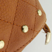 Carica l&#39;immagine nel visualizzatore di Gallery, Borsa pelle trapuntata borchie donna borchiata casual postina tracolla piccola