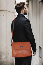 Carica l&#39;immagine nel visualizzatore di Gallery, Borsa E. VALENTINI Uomo Tracolla Pelle  Lavoro Ufficio Messenger Porta Laptop